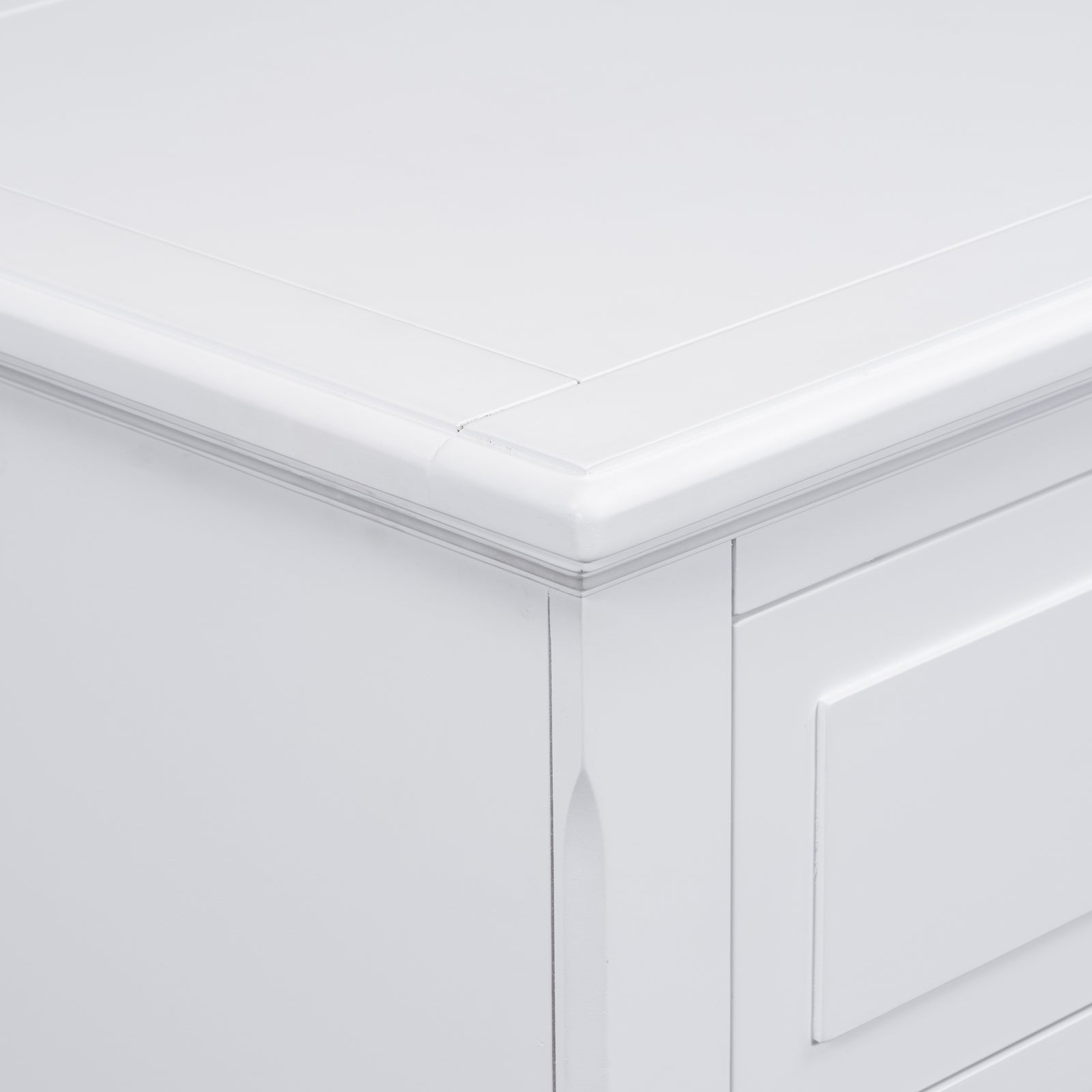 Nøordka Light Nightstand Default 28" White 3-Drawer Nightstand & Bedside Cabinet