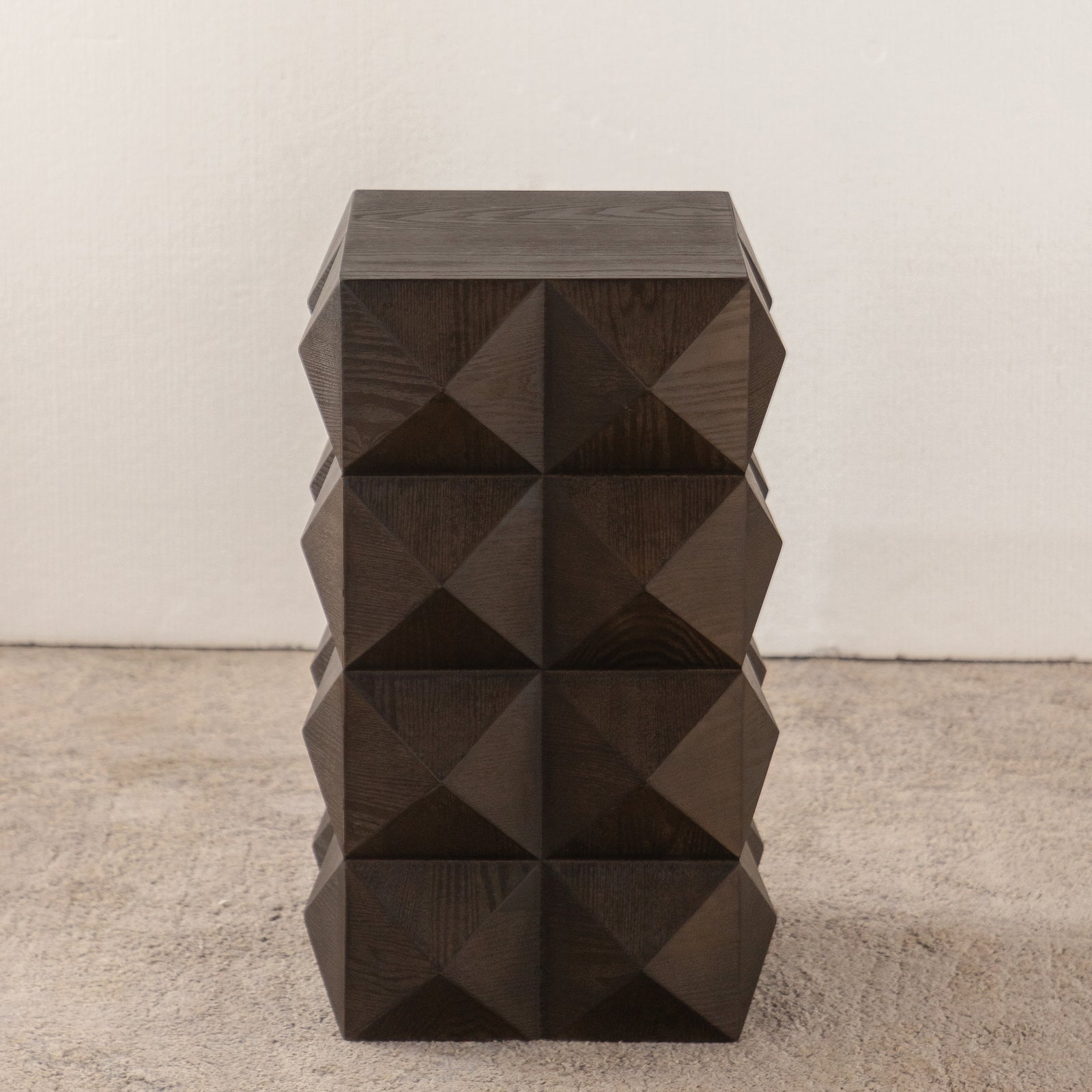 Nøordka Light Sideboard Default 24" Brown Retro Wooden Embossed Pattern Side Table