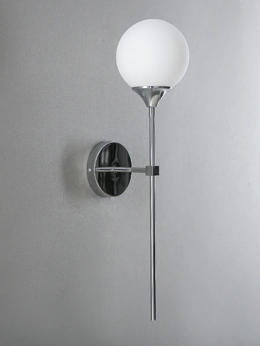 Nøordka Light Wall Light Fixtures Modern Glass Globe Wall Lamp Light Fixture in Silver Frame