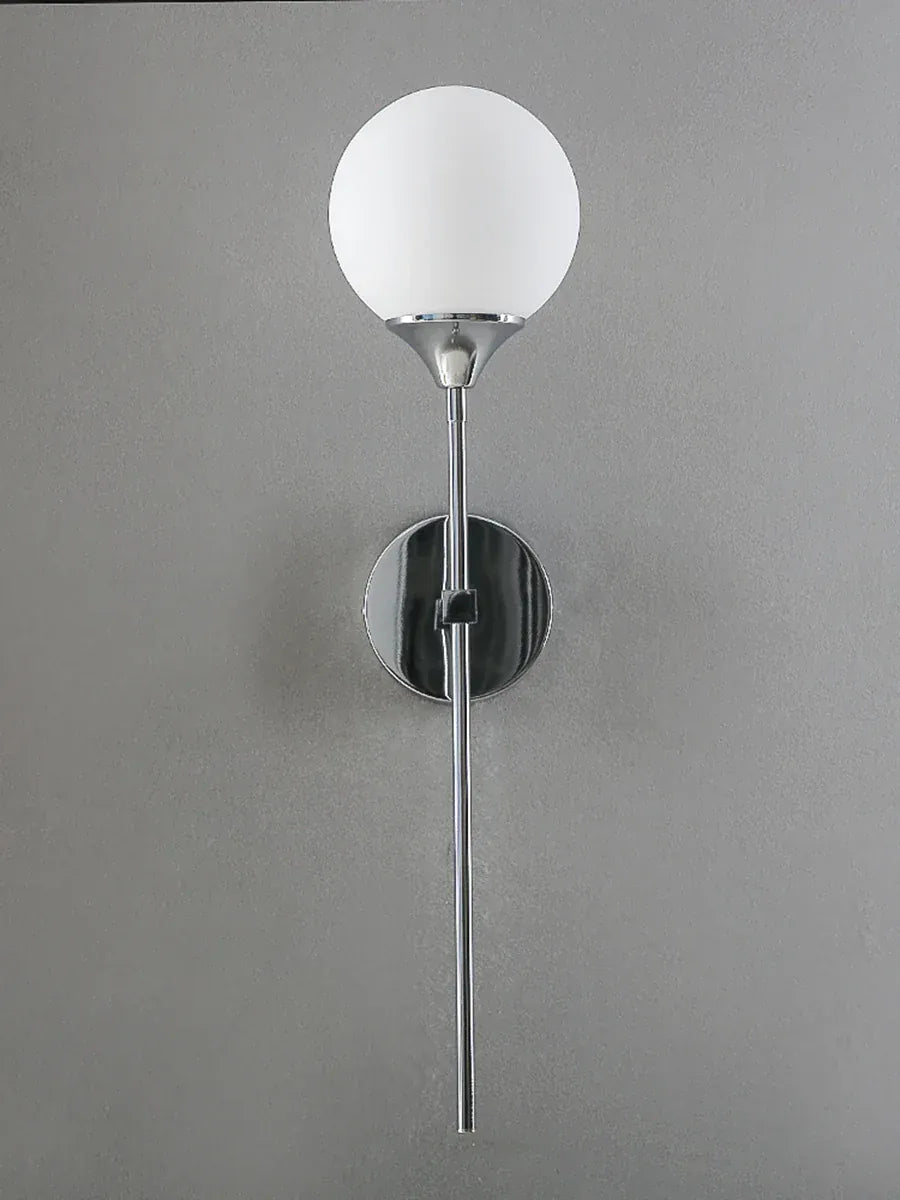Nøordka Light Wall Light Fixtures Modern Glass Globe Wall Lamp Light Fixture in Silver Frame