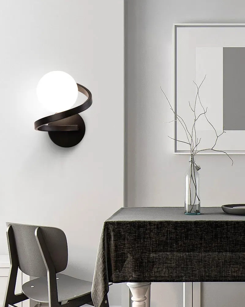 Nøordka Light Wall Light Fixtures Modern Globe Wall Sconce Light Fixture in Black or Gold
