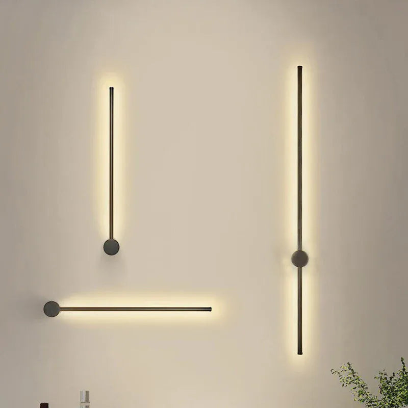 Nøordka Light Wall Light Fixtures Modern Indoor 350° Rotatable Ambient Wall Sconce in Black or Gold