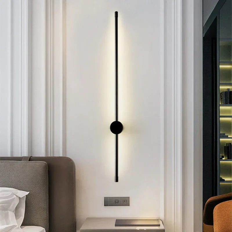 Nøordka Light Wall Light Fixtures Modern Indoor 350° Rotatable Ambient Wall Sconce in Black or Gold