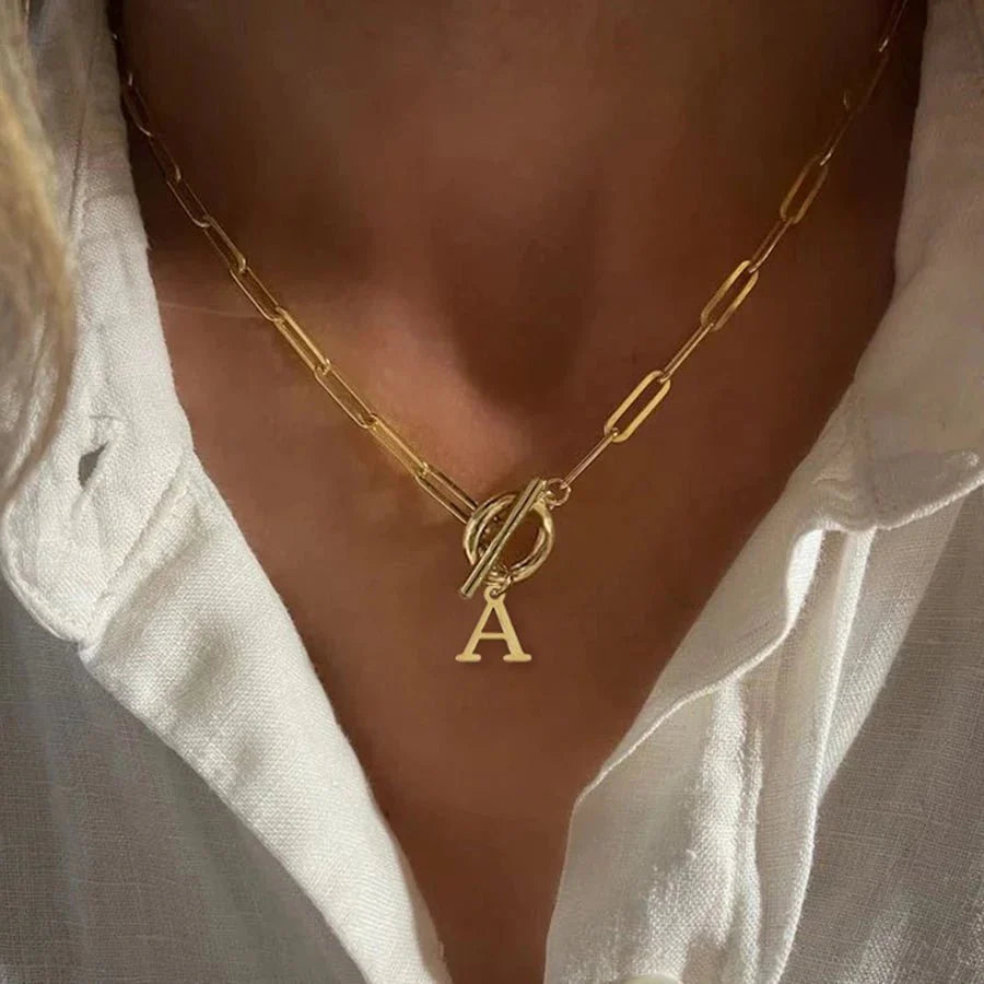 Paperclip letter initial circle lock clasp necklace 637129