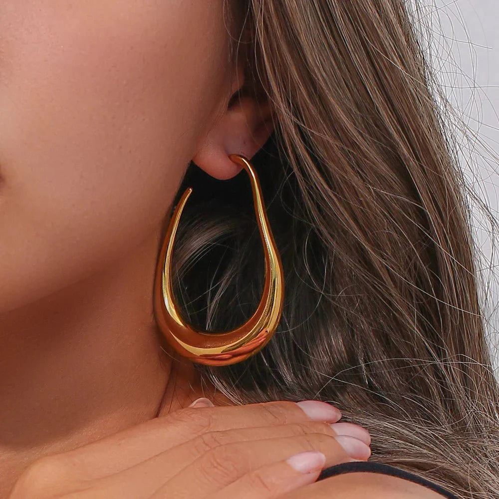 Pear outlined hoop earrings 683763