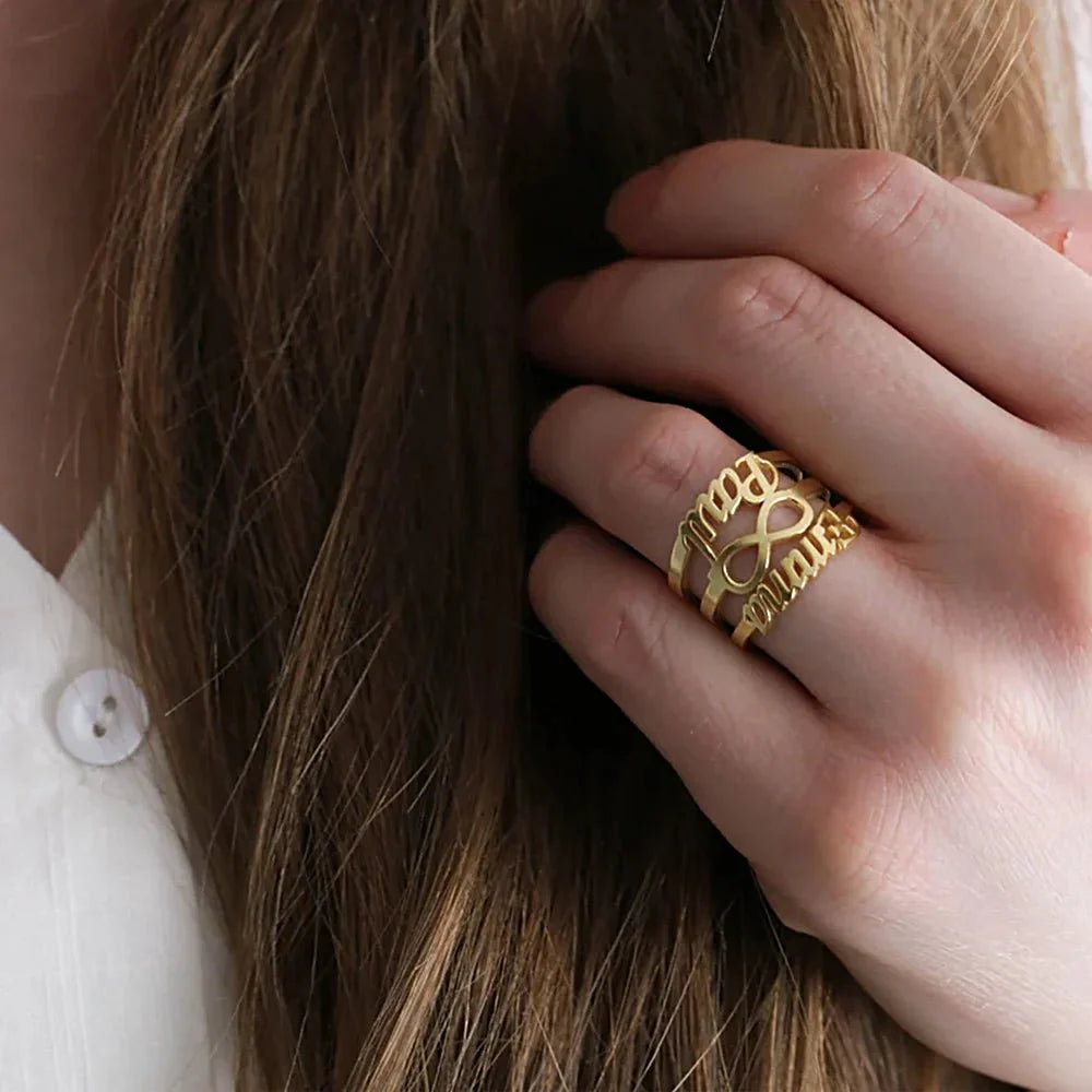 Personalized intertwined name ring