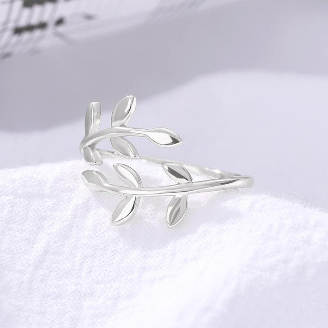 Jordin Small Leaf Ring
