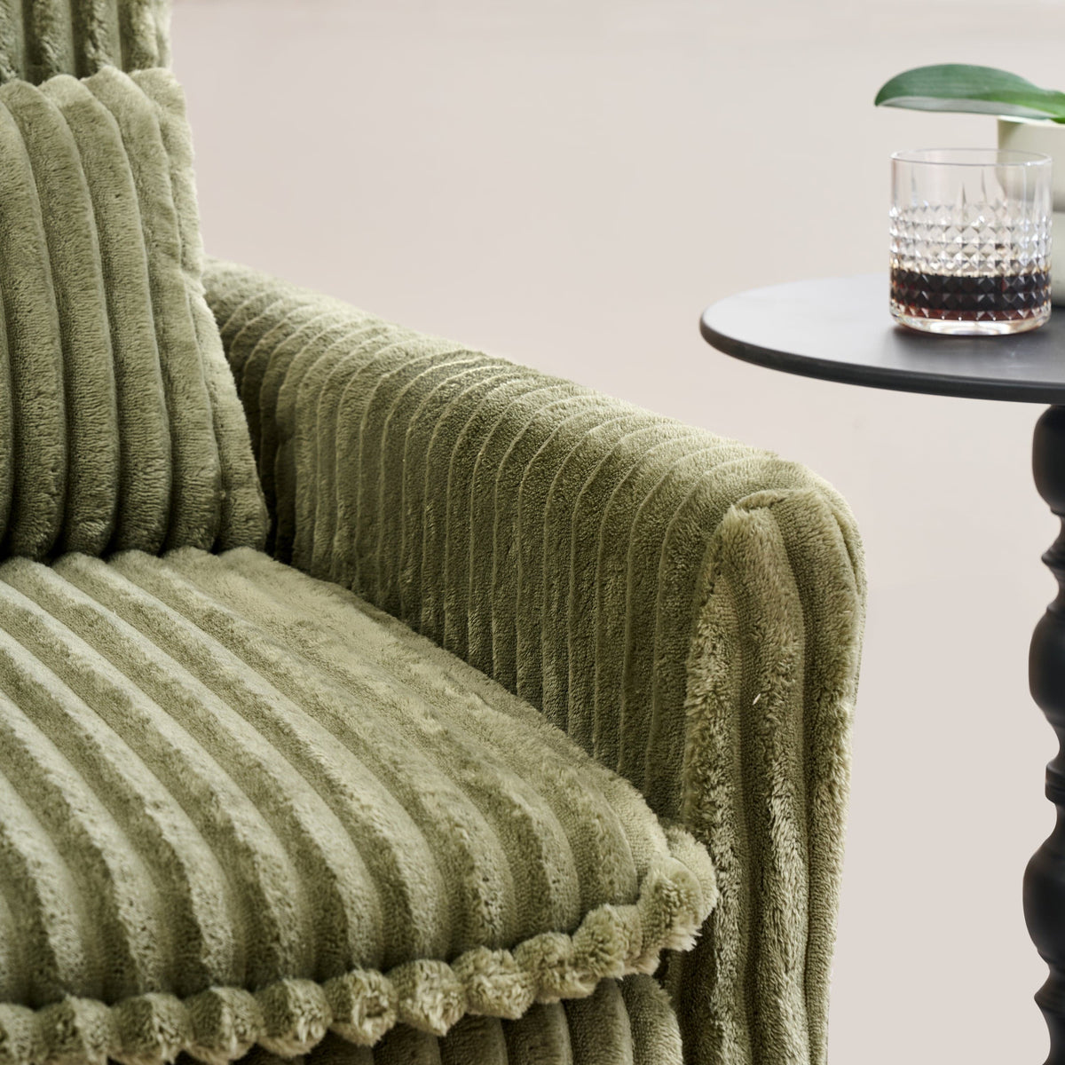 THE FURNITURE CO. Accent Chair 70&#39;s-Inspired Fluffy Waves Green Corduroy Plush Sofa