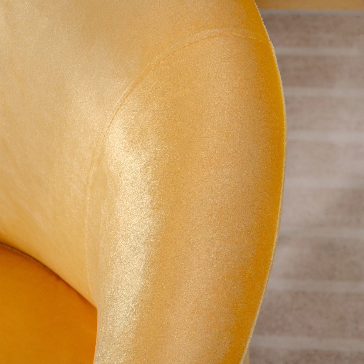 THE FURNITURE CO. Accent Chair Modern Yellow Italian Velvet Armchair with Gold Metal Legs