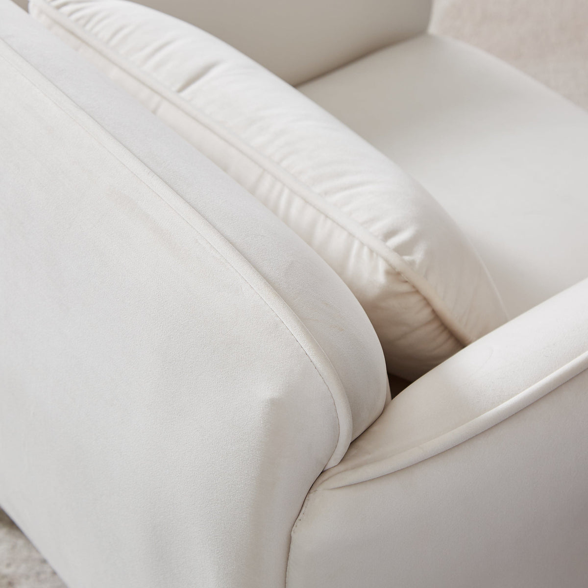 THE FURNITURE CO. Accent Chair Oversized Beige Velveta Armchair