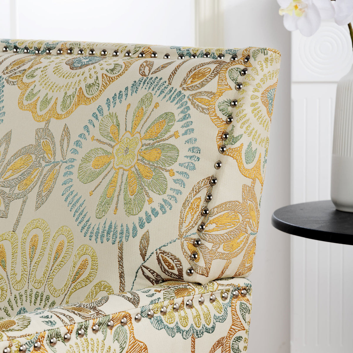 THE FURNITURE CO. Accent Chair Squared Floral Beige and Yellow Fabric Accent Chair