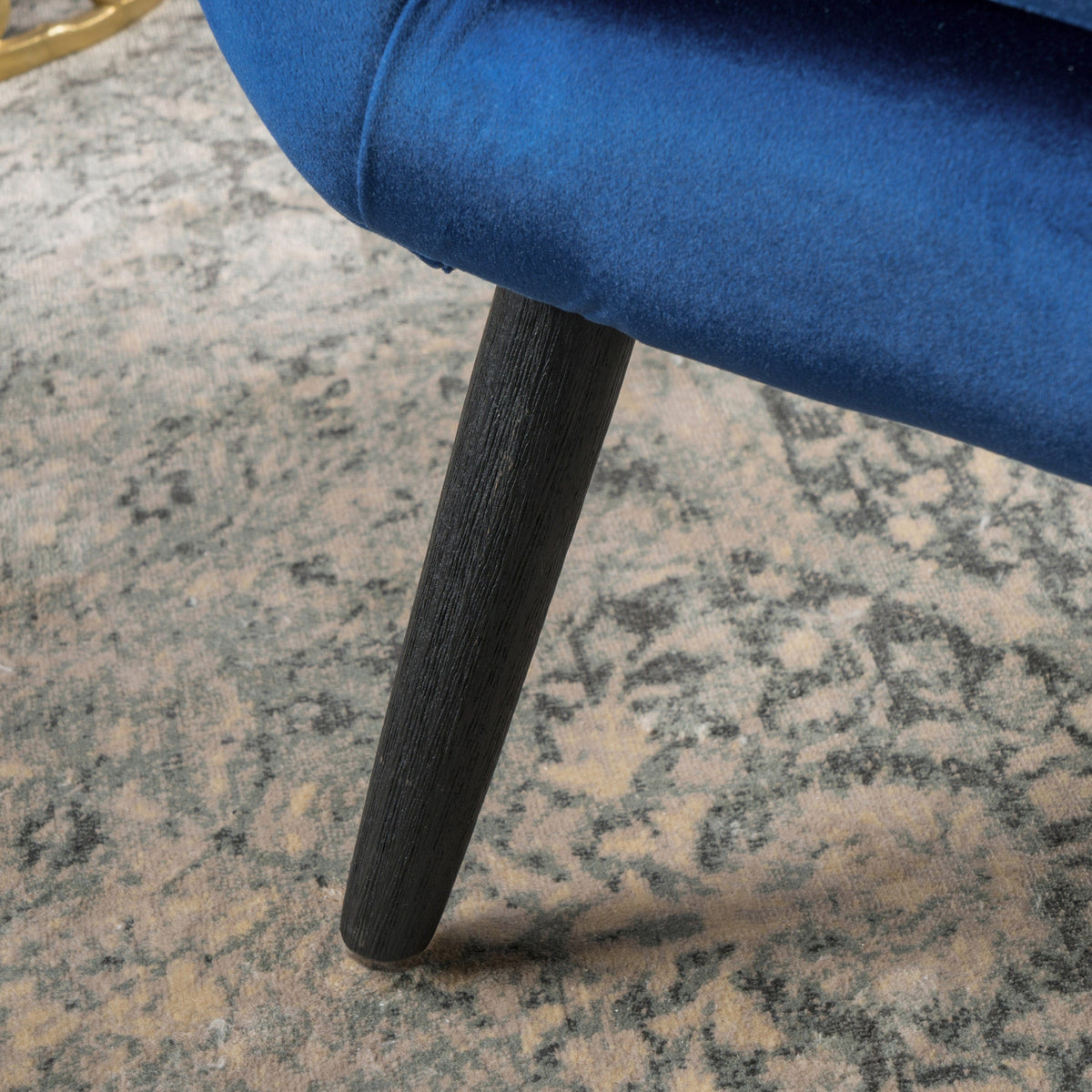 THE FURNITURE CO. Accent Chair Stylish Arm Chair Upholstered In Navy Blue Velvet