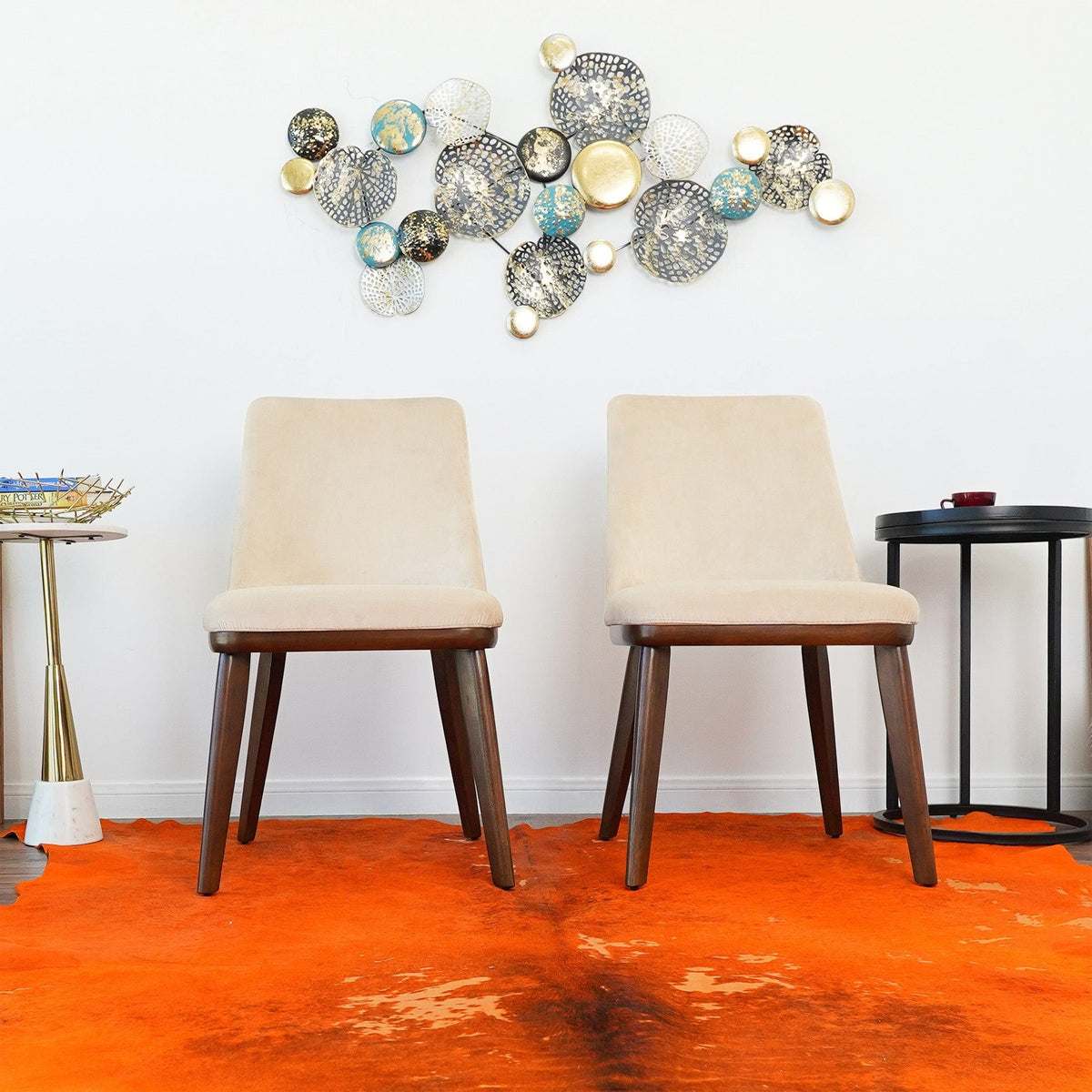 THE FURNITURE CO. Dining Chairs Luxury Clove Beige Velvet Dining Chairs for Elegant Dining Spaces