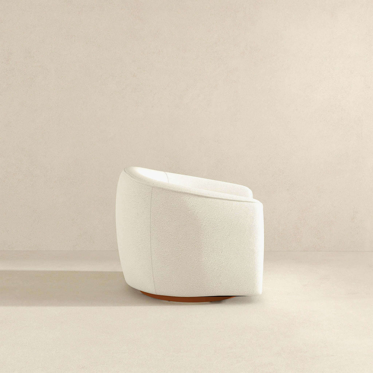 THE FURNITURE CO. Lounge Chairs Luxury Beige Boucle Swivel Chair for Elegant Living Spaces