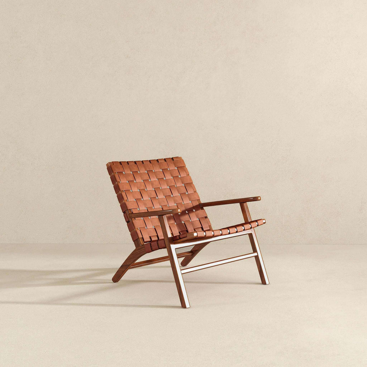 THE FURNITURE CO. Lounge Chairs Luxury Leather Arm Chair for Elegant Living Spaces