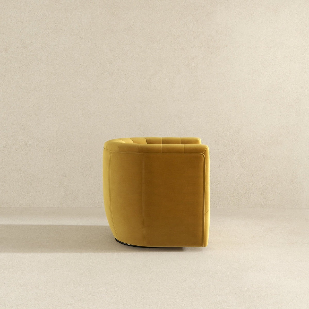 THE FURNITURE CO. Swivel Chair Luxury Gold Velvet Swivel Chair for Stylish Living Spaces