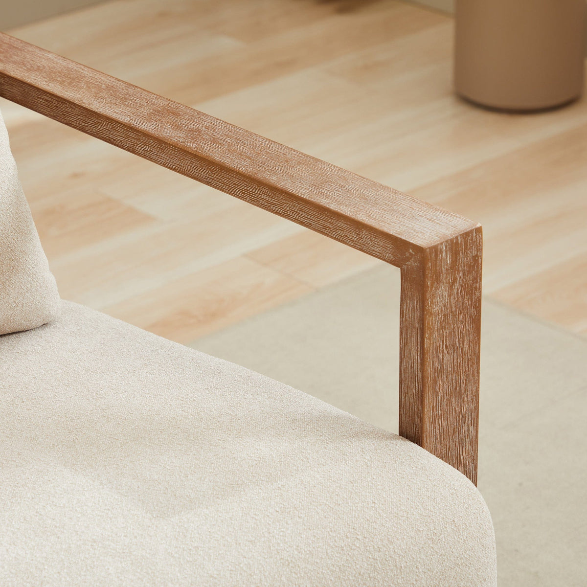 THE FURNITURE CO. Swivel Chair Modern Beige Linen Blend Swivel Accent Chair