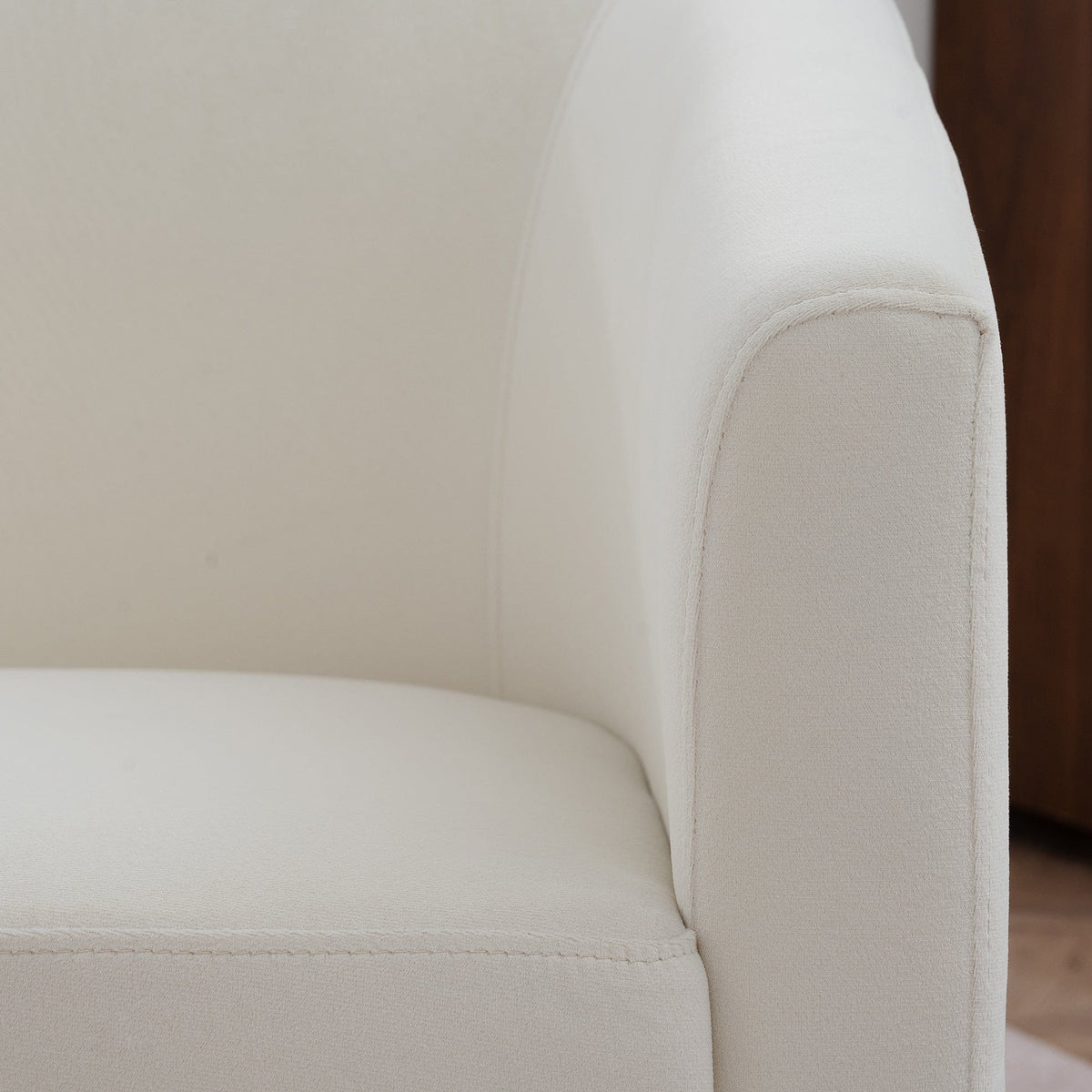 THE FURNITURE CO. Swivel Chair White Velvet Swivel Chair with 360° Rotation and Cushioned Comfort
