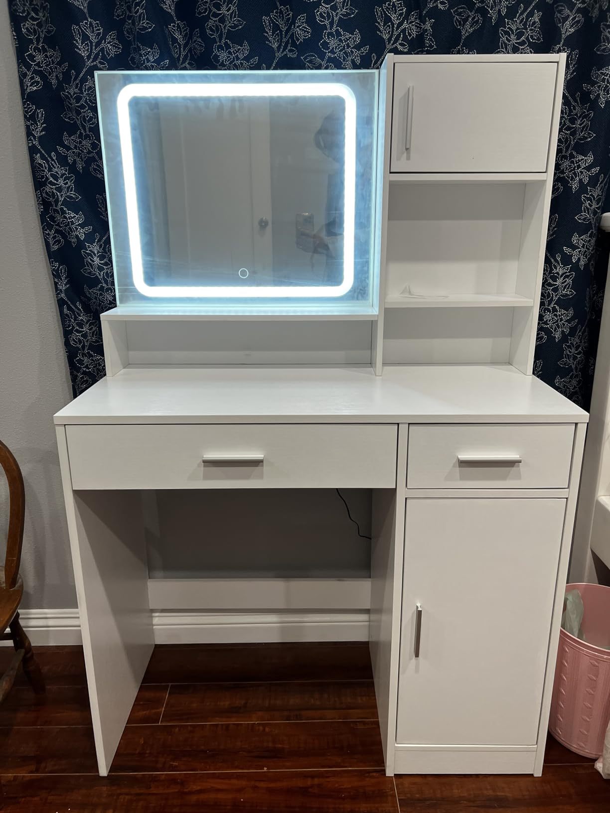 THE FURNITURE CO. Vanity Default Vanity Desk with Mirror and LED Light Strip Large Drawer 3 Level Storage Dresser 3 Lighting Modes Adjustable Brightness In White