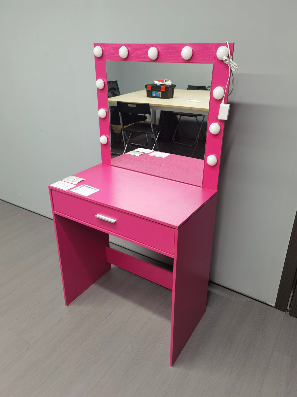 THE FURNITURE CO. Vanity Default Vanity Desk with Mirror and Lights, Large Drawer and 3 Adjustable Brightness Modes, Perfect for Bedroom In Pink
