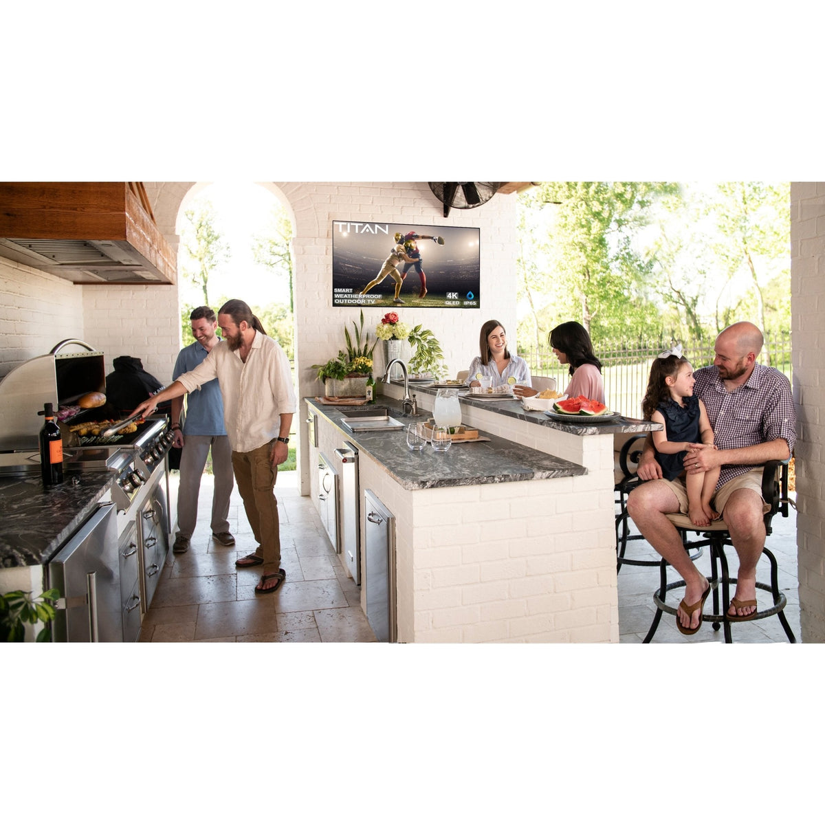 Titan Full Sun Outdoor Smart TV 4K QLED S-Series (S300) - Titan Outdoor TV