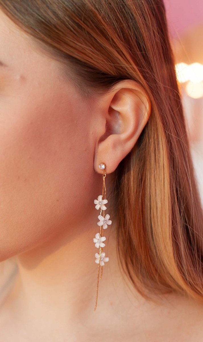 Yuri White Jasmine Thread Earrings