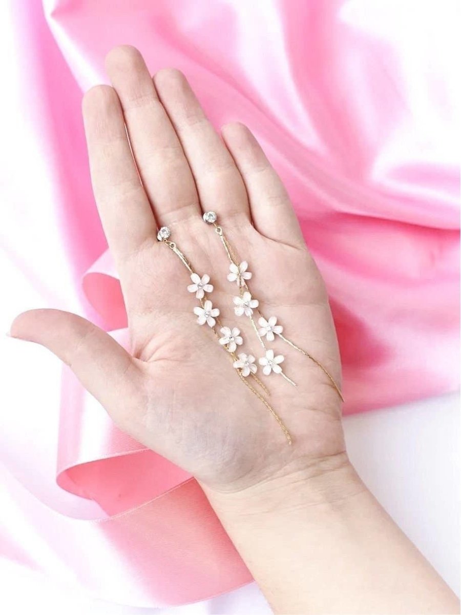 Yuri White Jasmine Thread Earrings