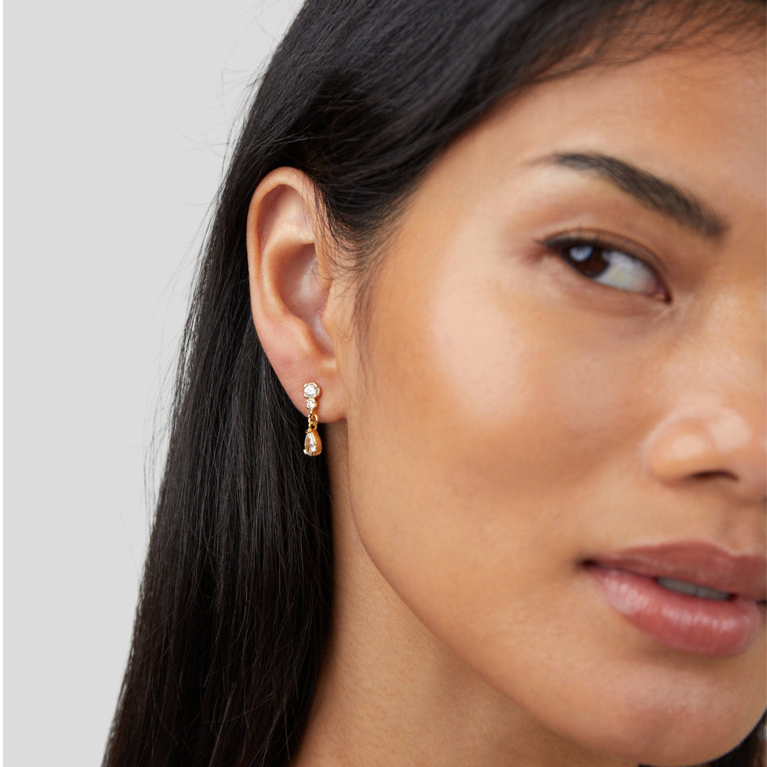 Yarina Teardrop Crystal Earrings