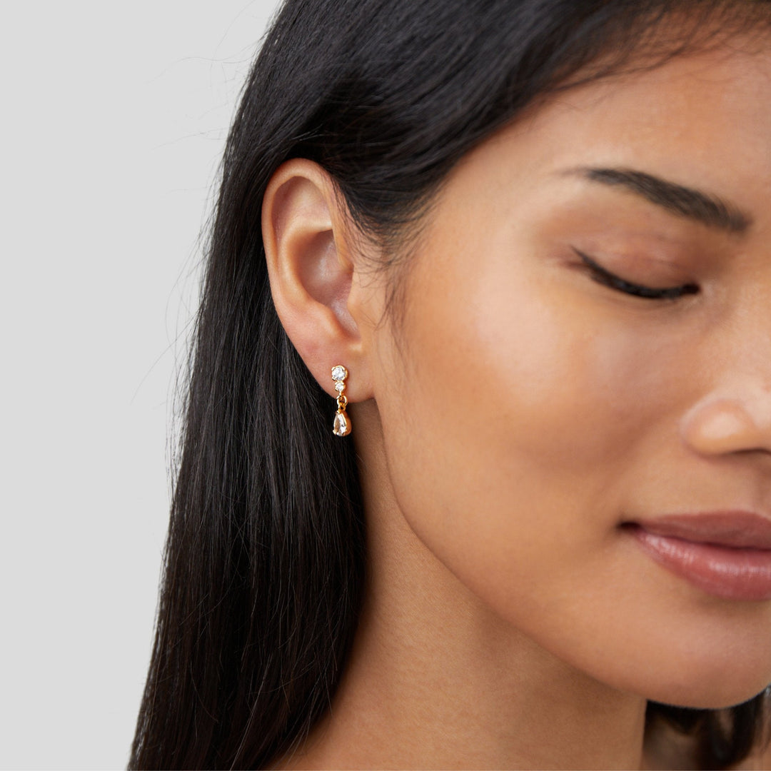 Yarina Teardrop Crystal Earrings